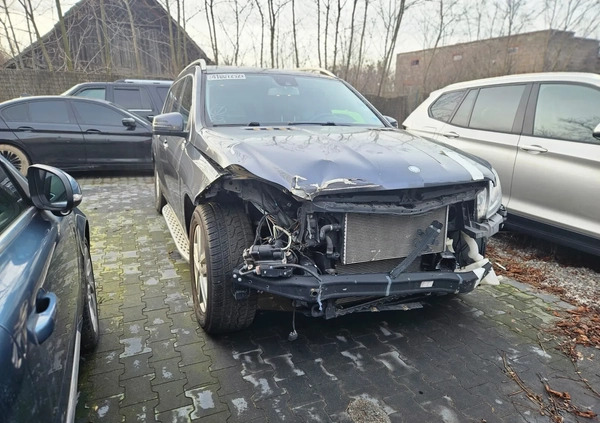 Mercedes-Benz GL cena 53000 przebieg: 117300, rok produkcji 2013 z Radom małe 211